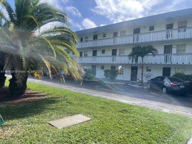 Small Image of 1350 NORTH EAST 191ST ST #B203, Miami Number 34