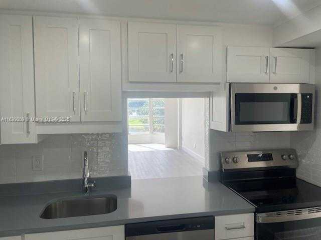 Small Image of 1350 NORTH EAST 191ST ST #B203, Miami Number 7