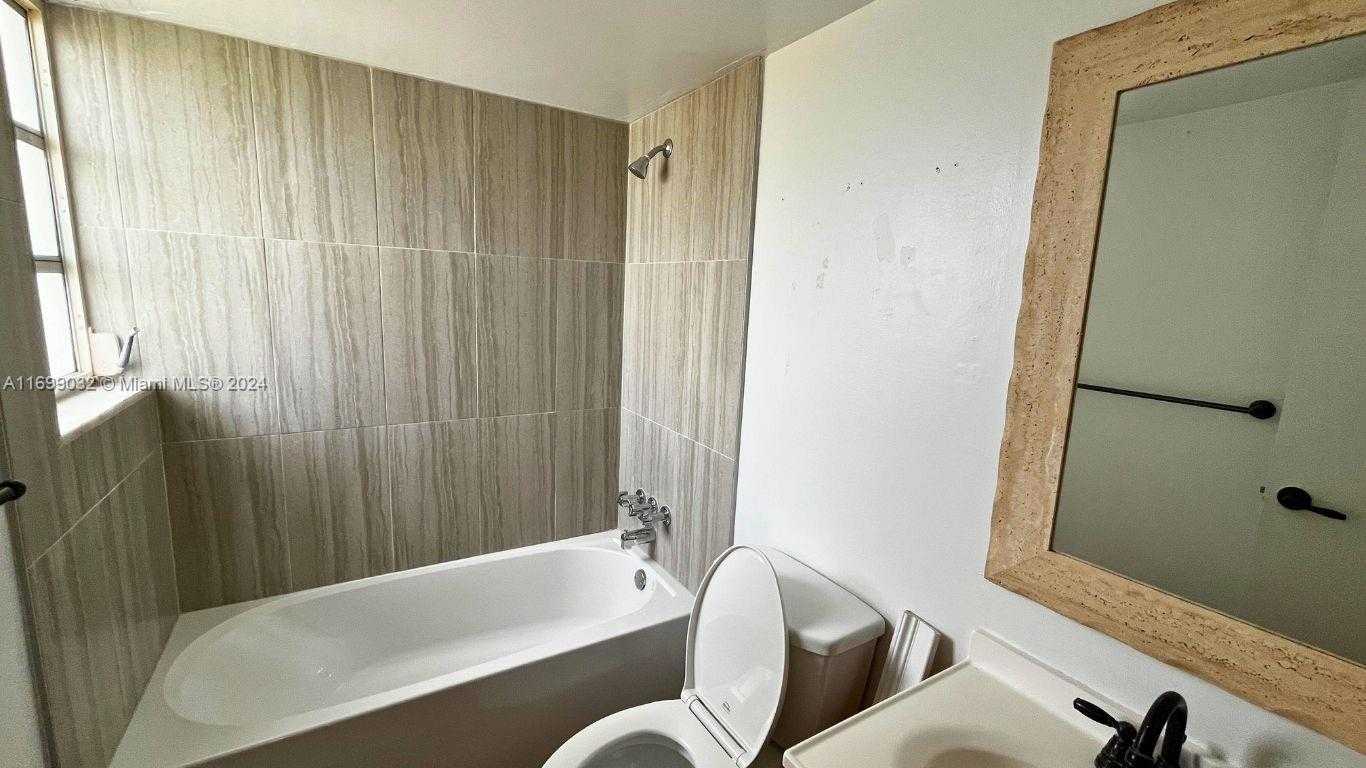 Small Image of 1811 JEFFERSON ST #705, Hollywood Number 20
