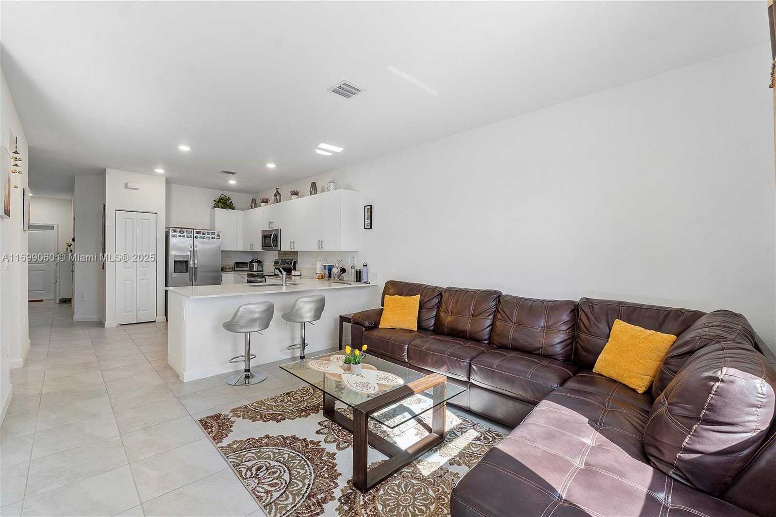 Small Image of 11962 SOUTH WEST 247TH TER, Homestead Number 5