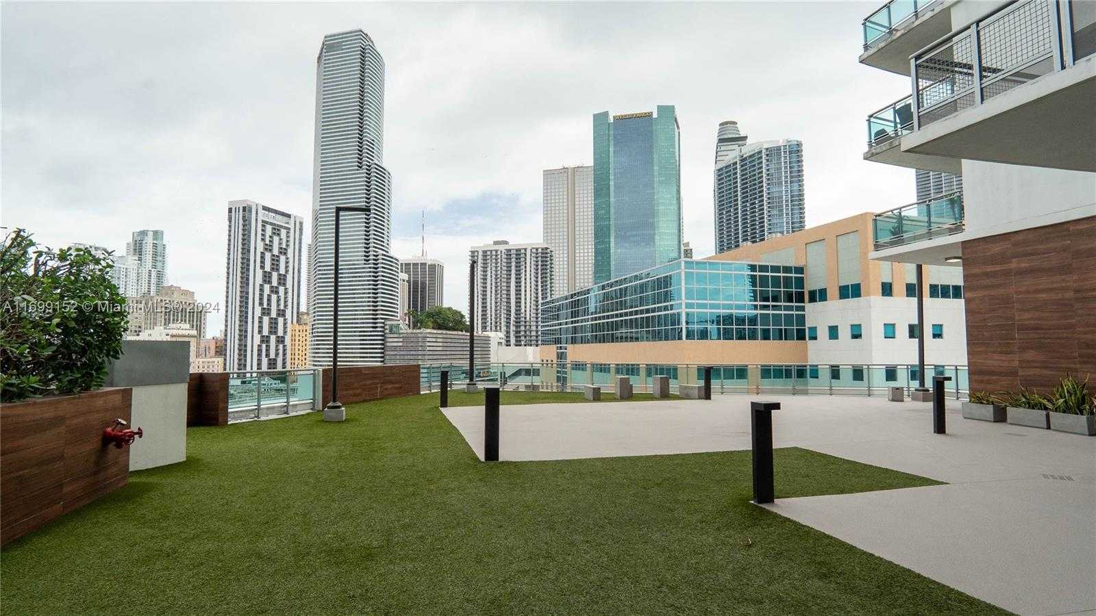 Small Image of 350 SOUTH MIAMI AVE #2905, Miami Number 28