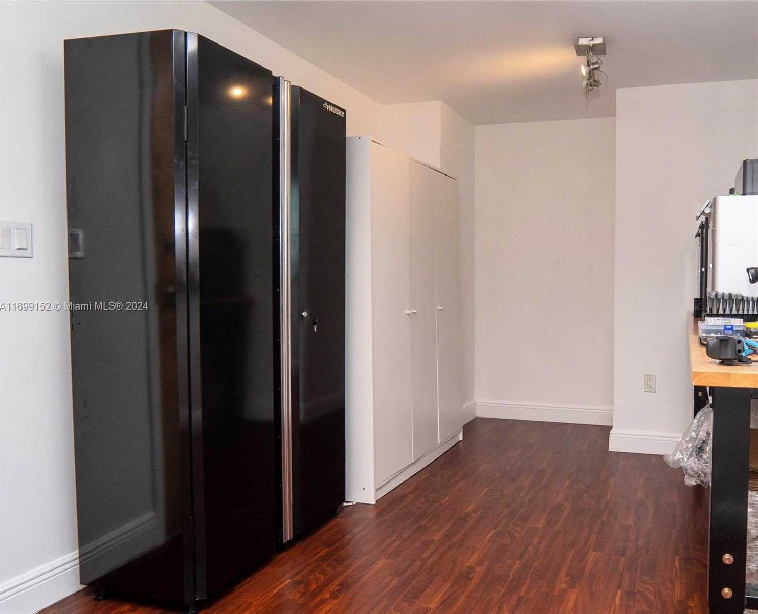 Small Image of 350 SOUTH MIAMI AVE #2905, Miami Number 3