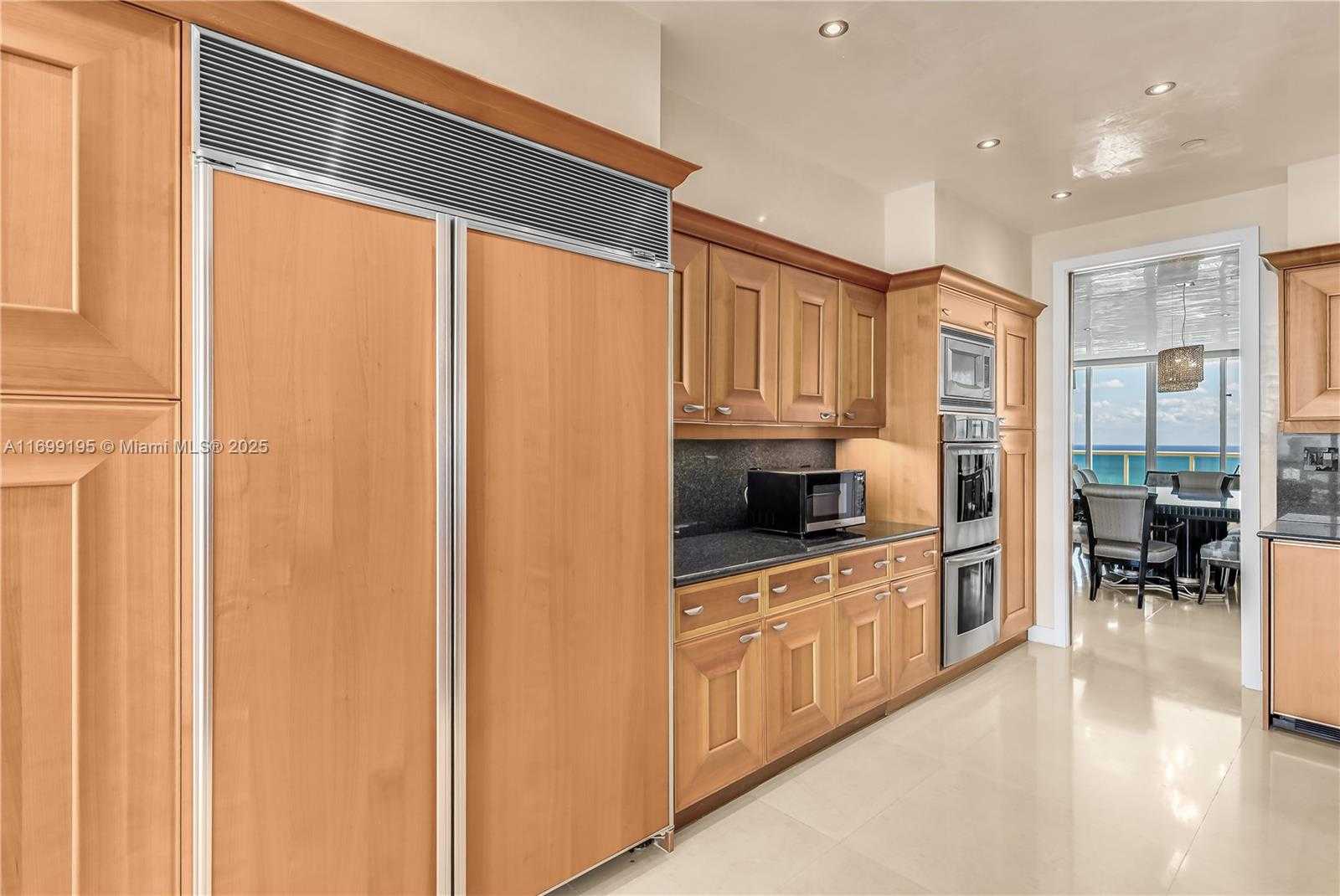 Small Image of 20155 NORTH EAST 38TH CT #2903, Aventura Number 11