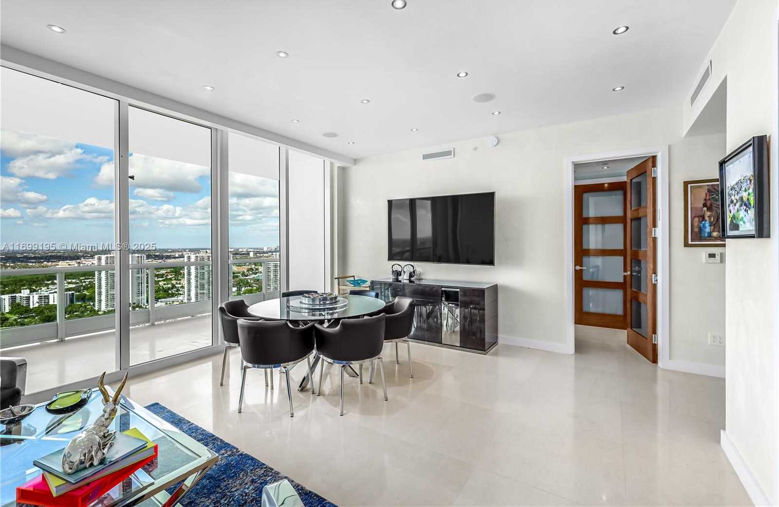 Small Image of 20155 NORTH EAST 38TH CT #2903, Aventura Number 19