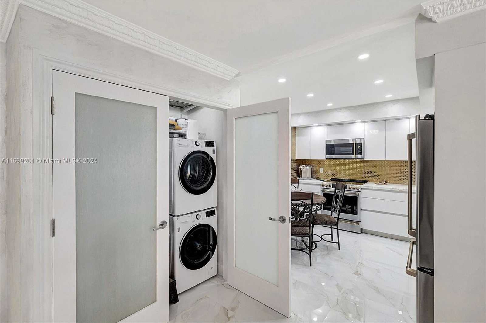 Small Image of 9801 COLLINS AVE #20T / remodeled, Bal Harbour Number 13