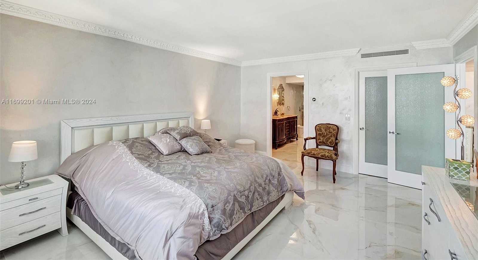 Small Image of 9801 COLLINS AVE #20T / remodeled, Bal Harbour Number 22