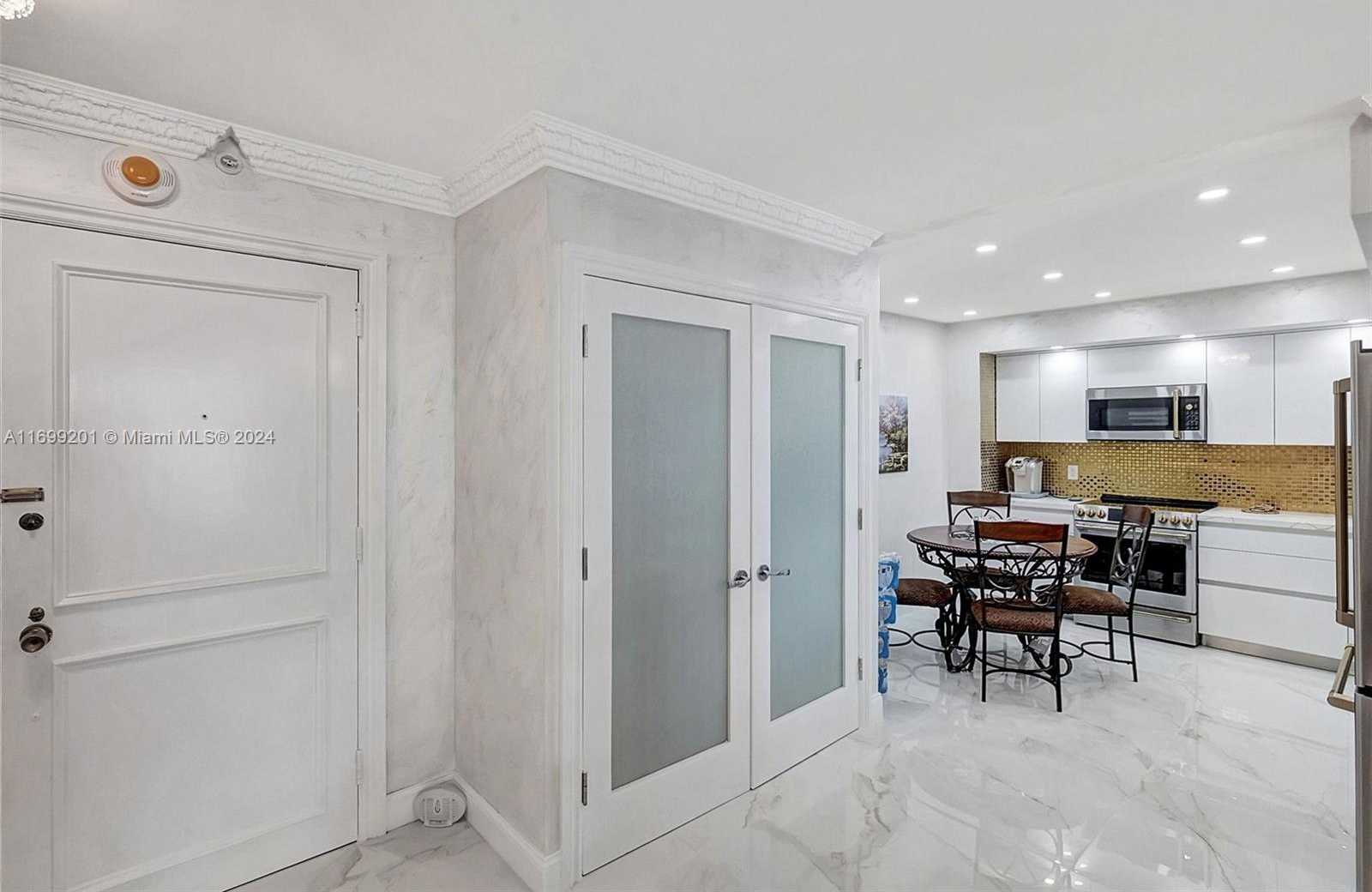 Small Image of 9801 COLLINS AVE #20T / remodeled, Bal Harbour Number 3