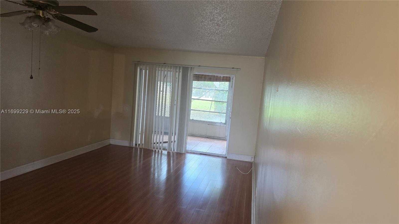 Small Image of 609 SOUTH STATE ROAD 7 #1E, Margate Number 4