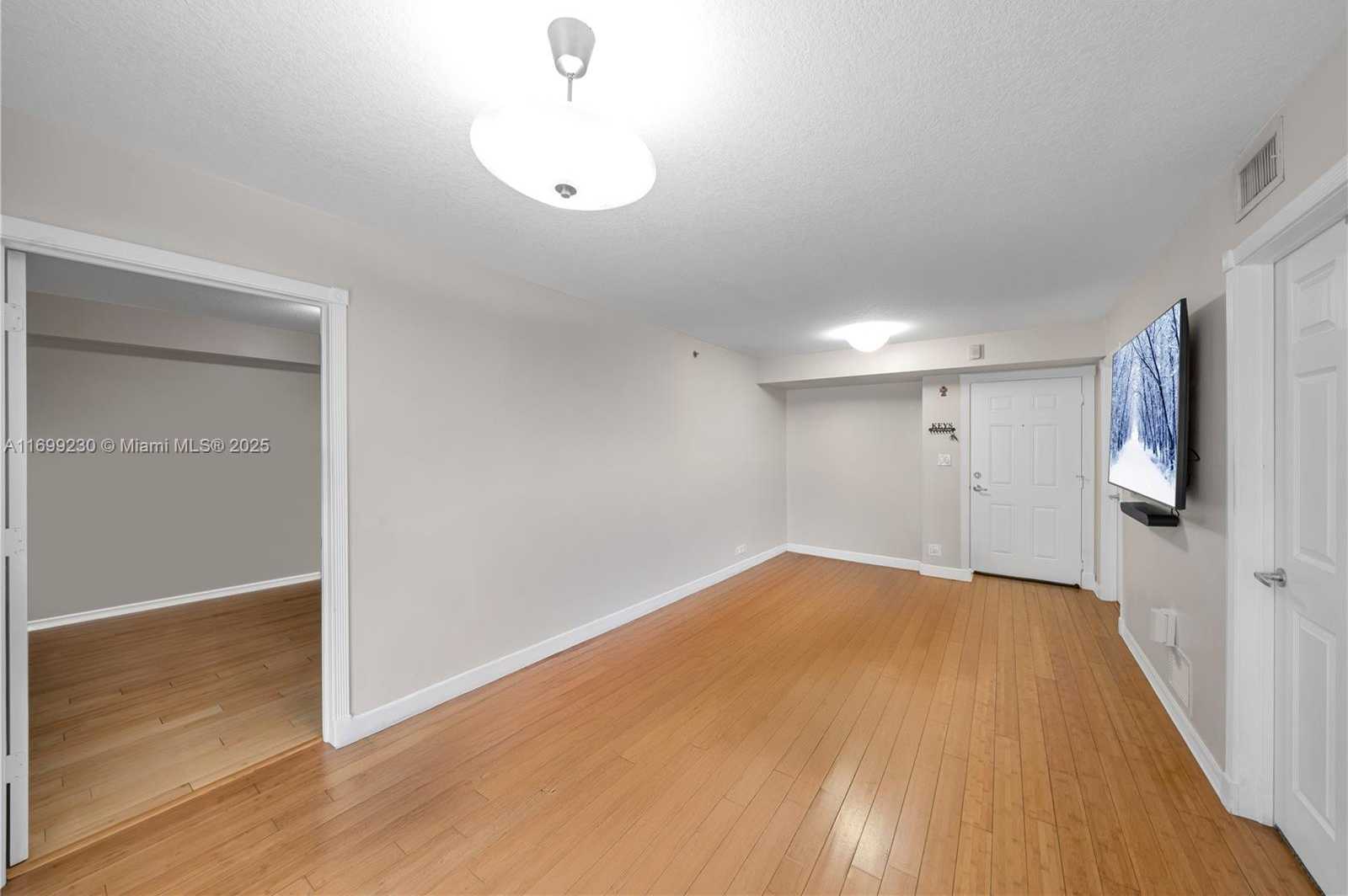 Small Image of 2475 NORTH WEST 16TH ST RD #406, Miami Number 4