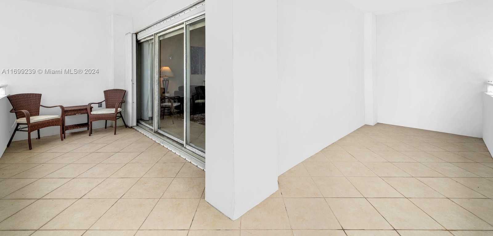 Small Image of 500 BAYVIEW DR #PH-21, Sunny Isles Beach Number 14