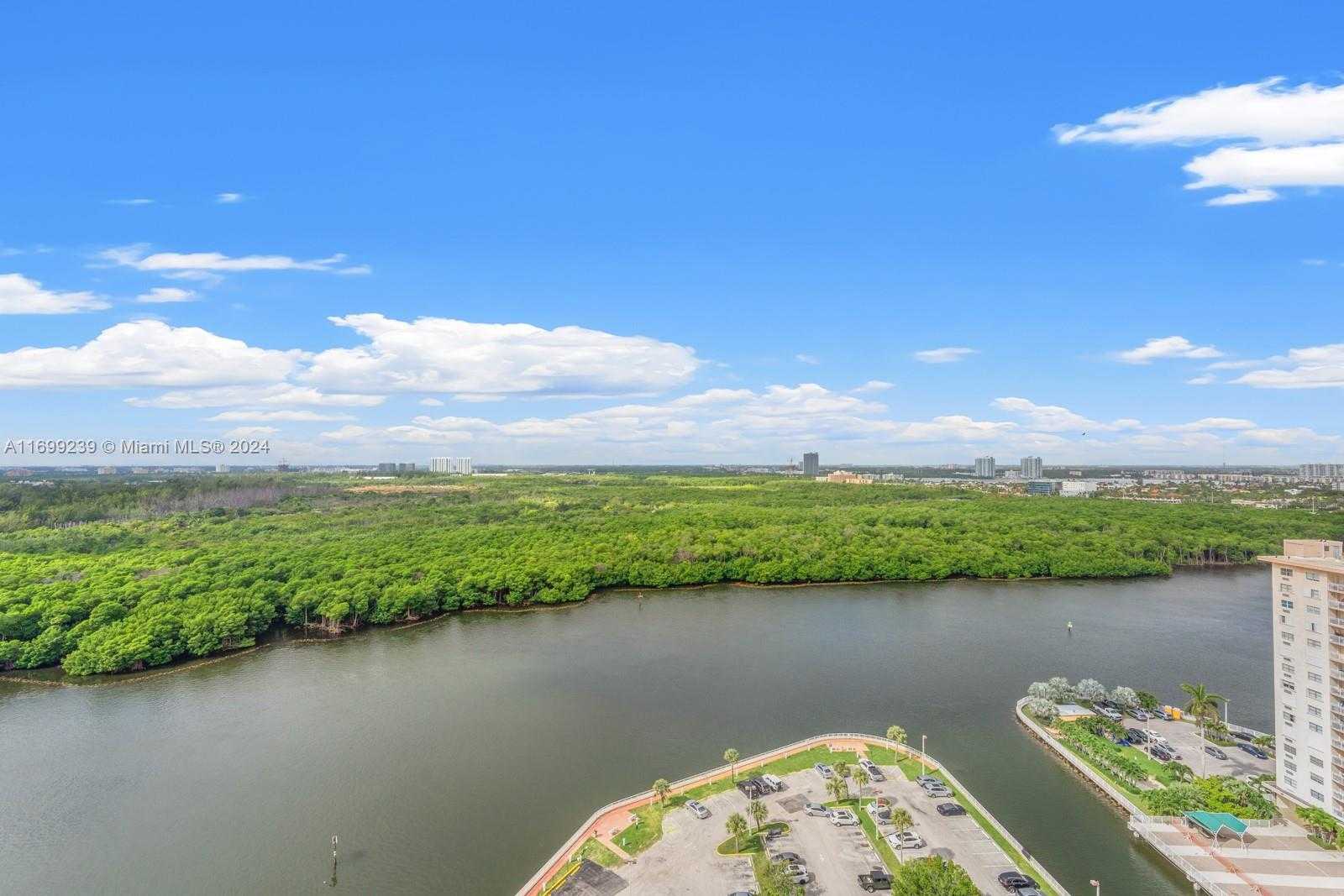 Small Image of 500 BAYVIEW DR #PH-21, Sunny Isles Beach Number 16