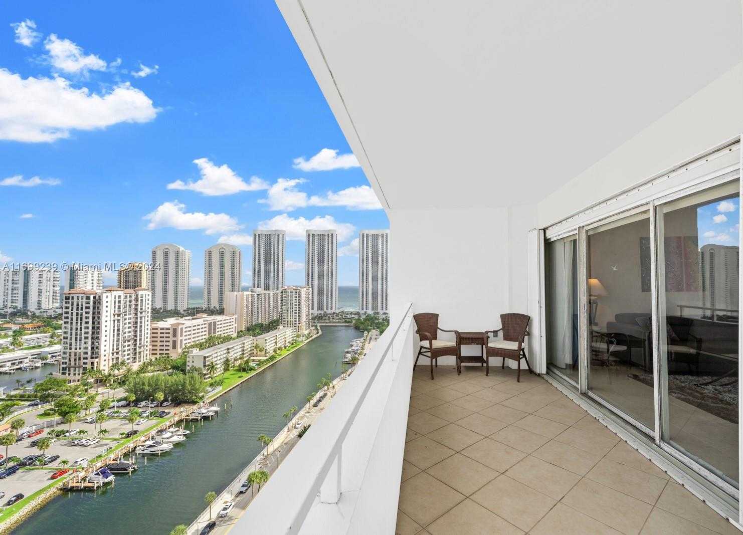 Small Image of 500 BAYVIEW DR #PH-21, Sunny Isles Beach Number 17