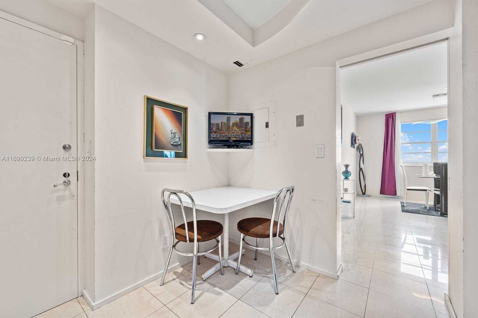 Small Image of 500 BAYVIEW DR #PH-21, Sunny Isles Beach Number 35