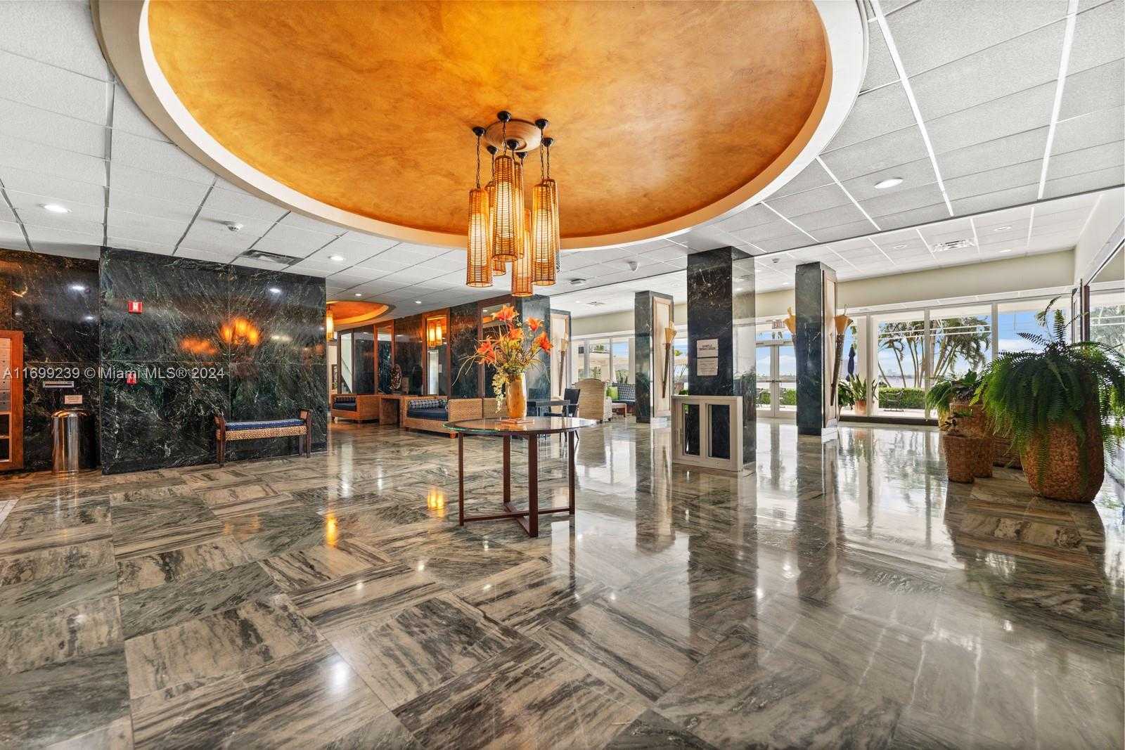 Small Image of 500 BAYVIEW DR #PH-21, Sunny Isles Beach Number 4