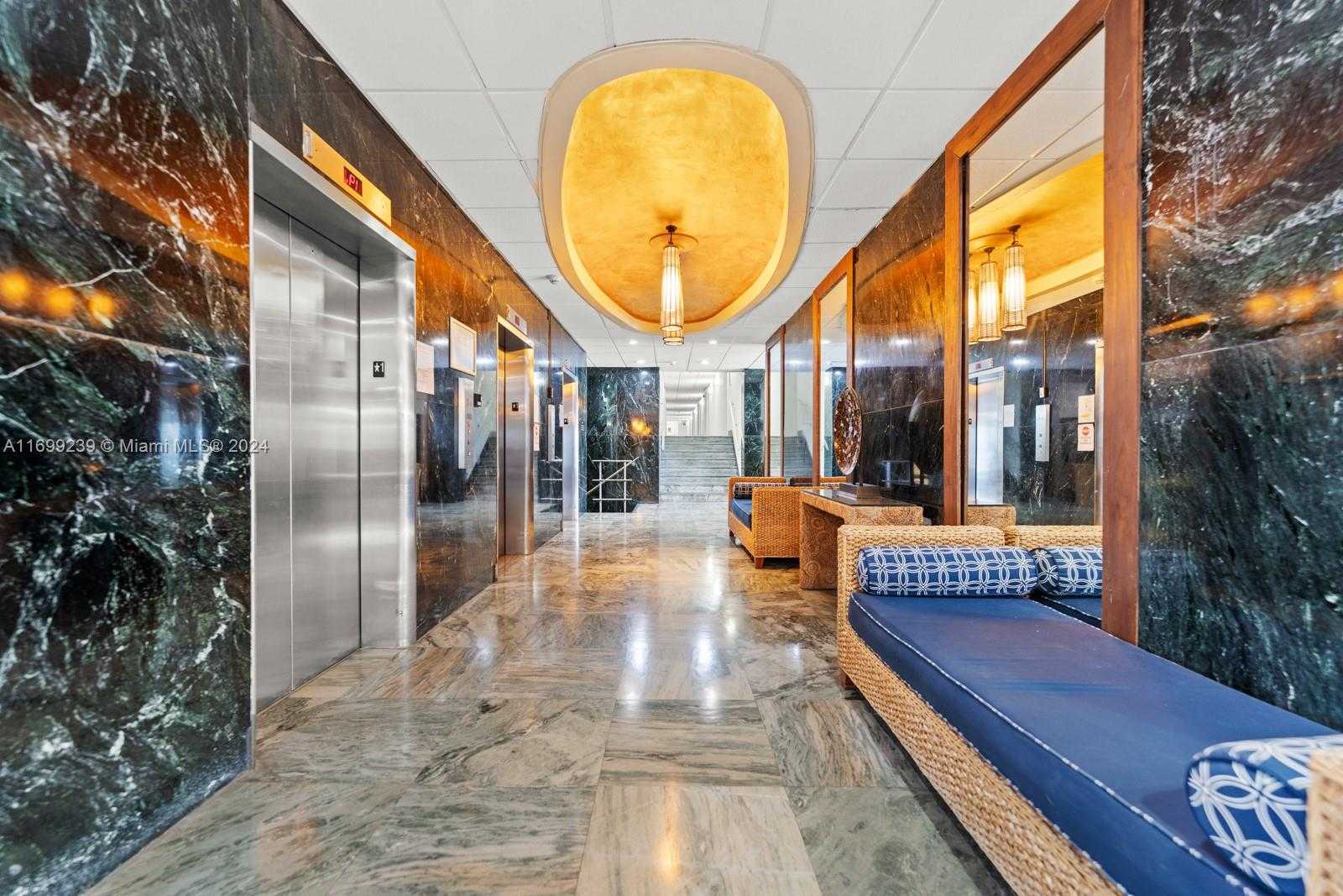 Small Image of 500 BAYVIEW DR #PH-21, Sunny Isles Beach Number 5