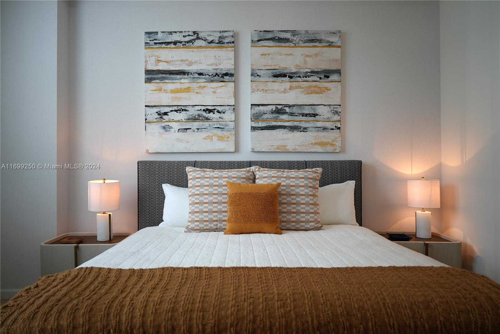 Small Image of 801 BRICKELL KEY BLVD #1906, Miami Number 10