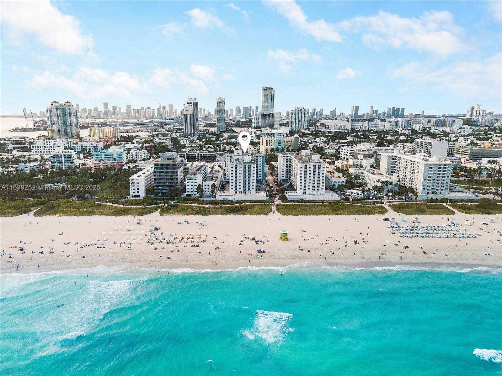 Small Image of 345 OCEAN DR #703, Miami Beach Number 2