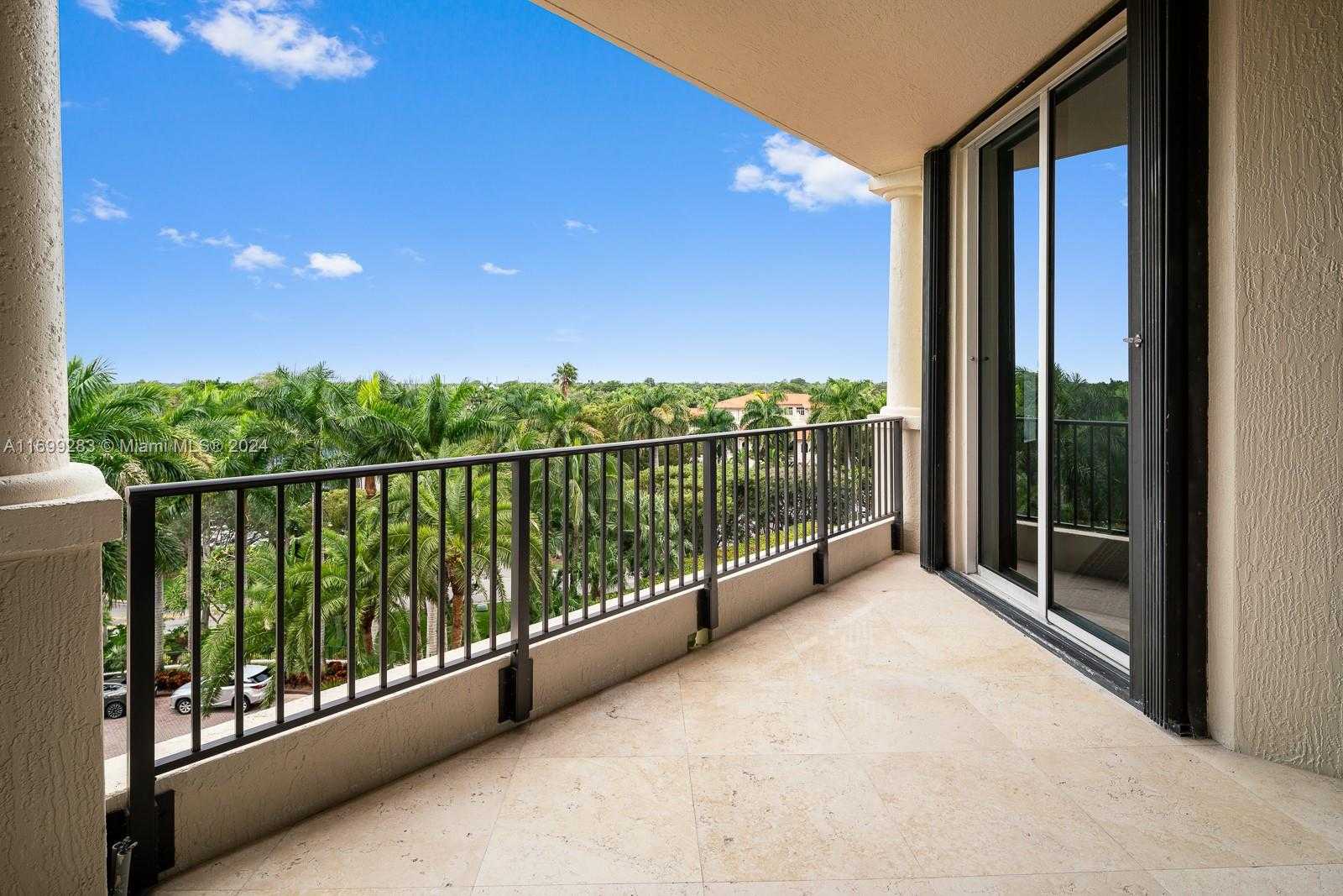 Small Image of 13621 DEERING BAY DR #503, Coral Gables Number 18