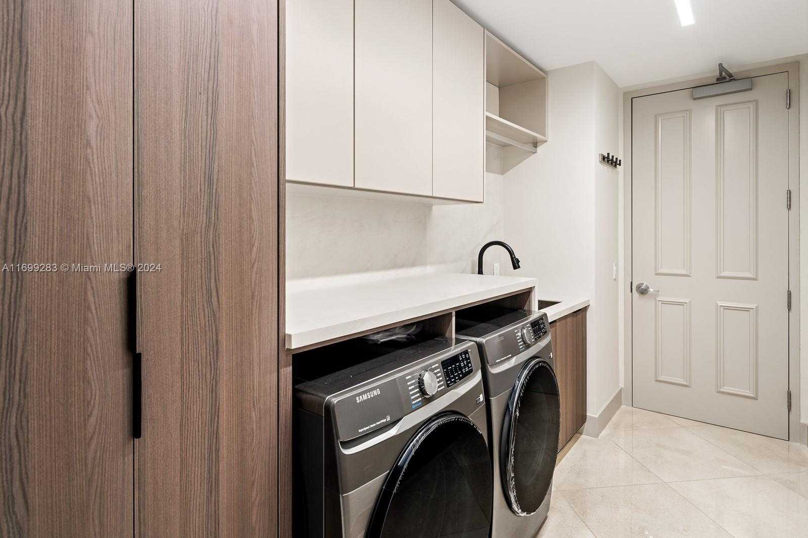 Small Image of 13621 DEERING BAY DR #503, Coral Gables Number 21