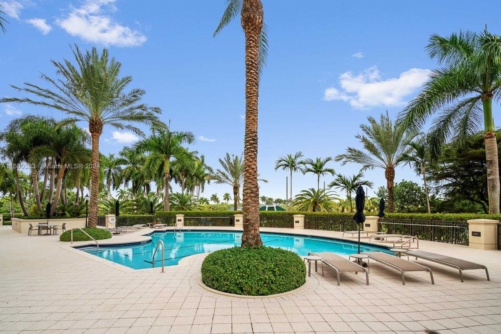 Small Image of 13621 DEERING BAY DR #503, Coral Gables Number 28
