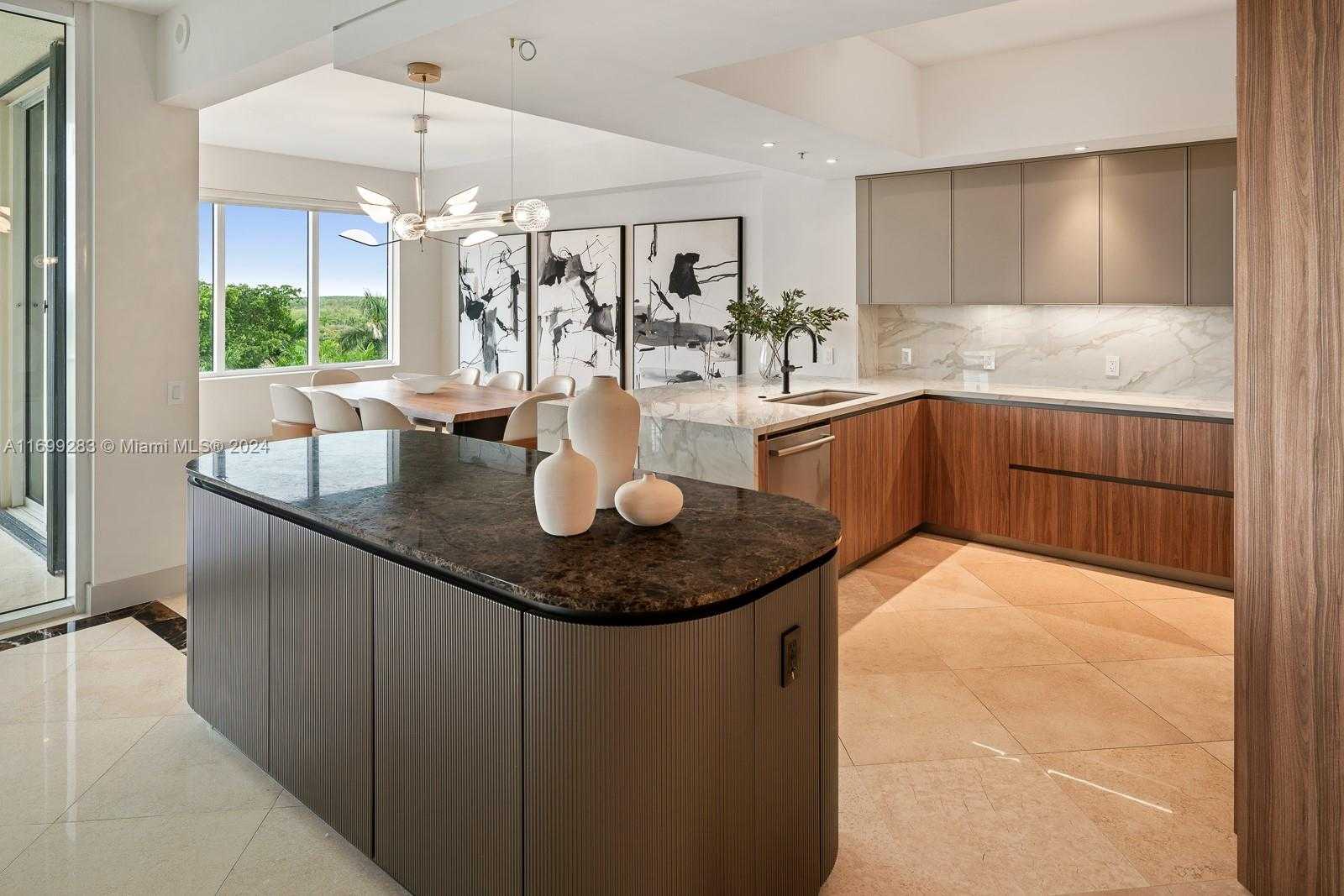 Small Image of 13621 DEERING BAY DR #503, Coral Gables Number 8