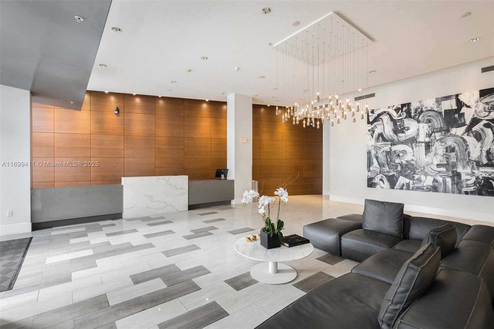 Small Image of 2001 MERIDIAN AVE #510, Miami Beach Number 14