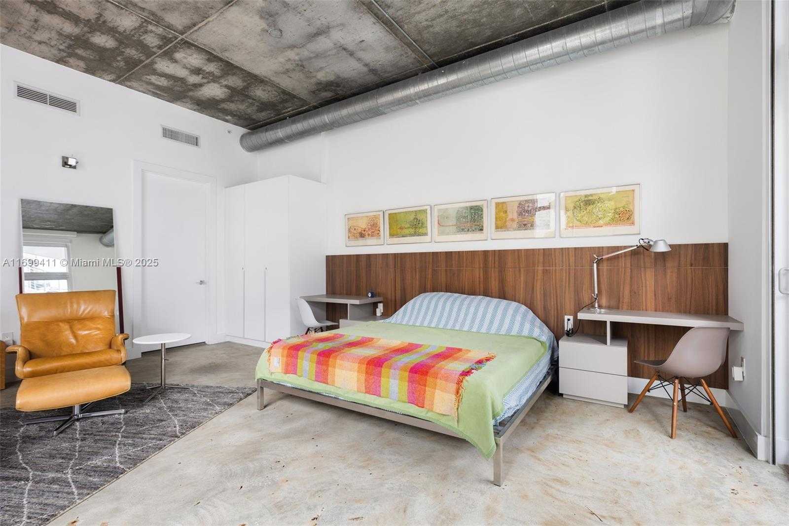 Small Image of 2001 MERIDIAN AVE #510, Miami Beach Number 6