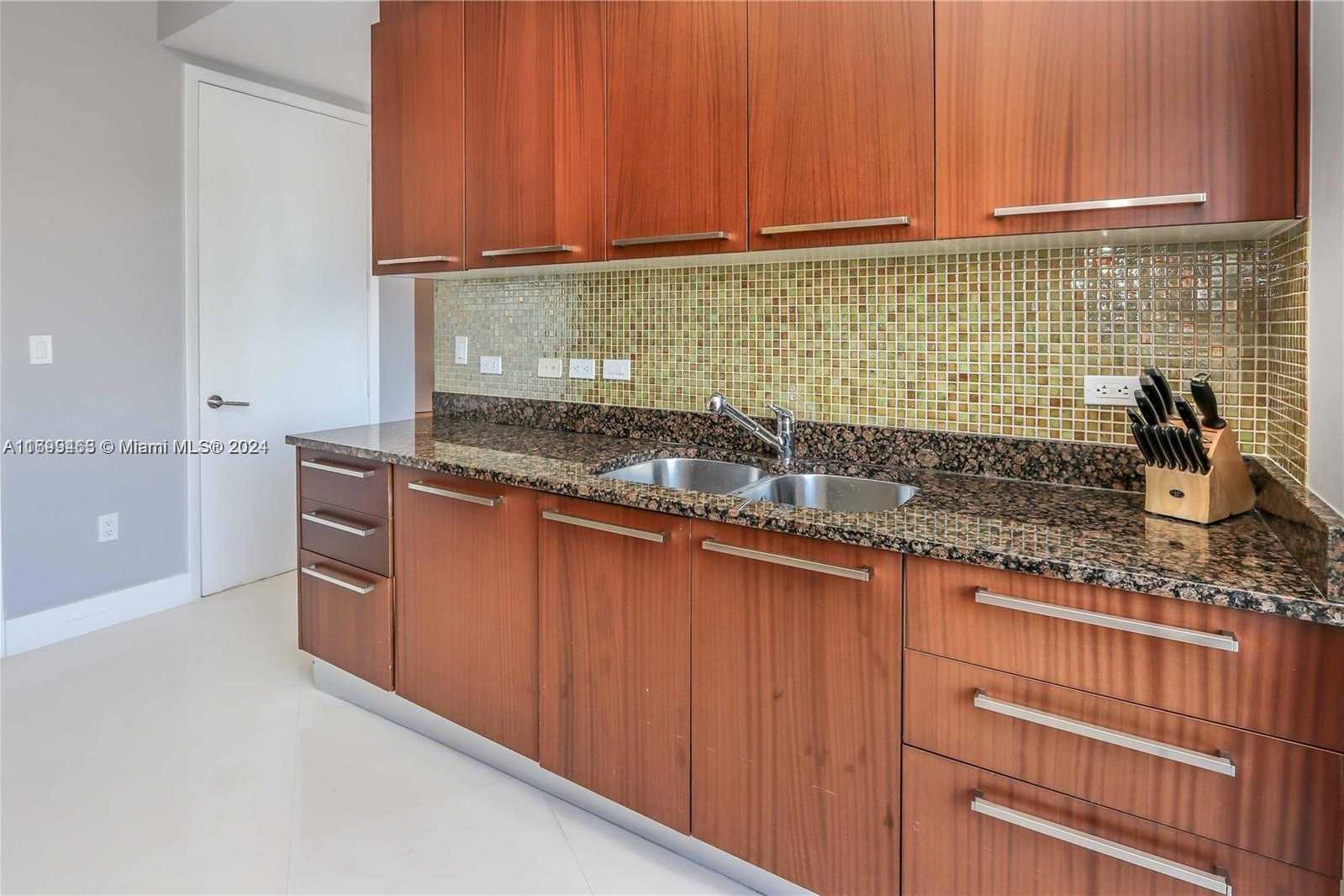 Small Image of 16001 COLLINS AVE #1405, Sunny Isles Beach Number 23