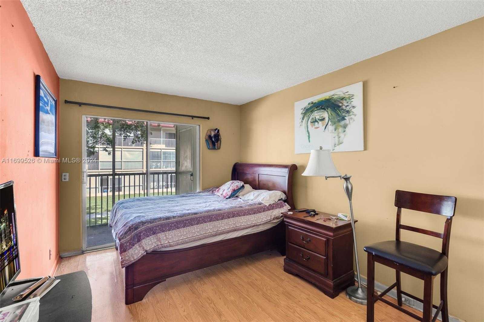 Small Image of 200 SOUTH WEST 132ND WAY #211L, Pembroke Pines Number 12