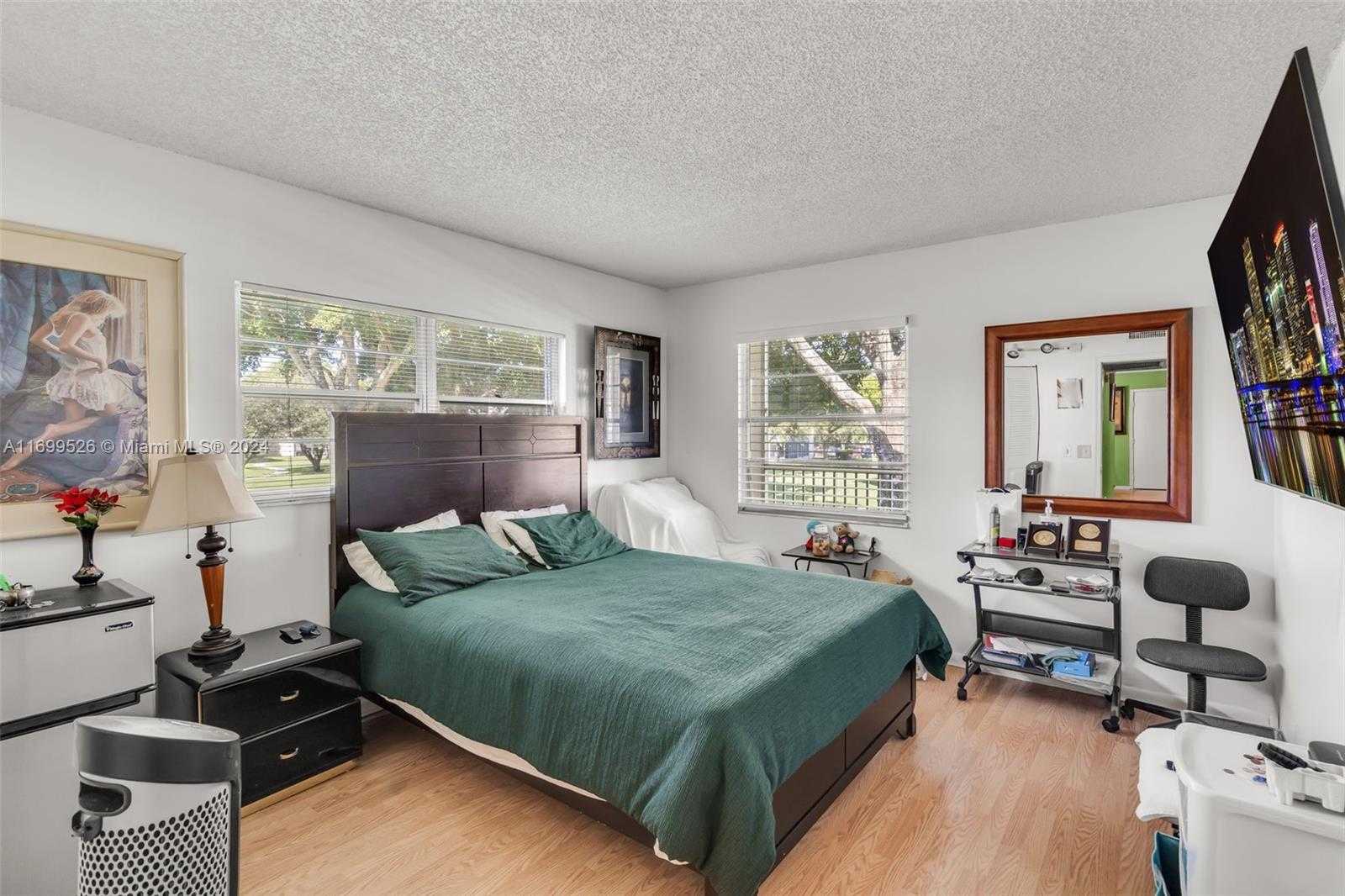 Small Image of 200 SOUTH WEST 132ND WAY #211L, Pembroke Pines Number 14