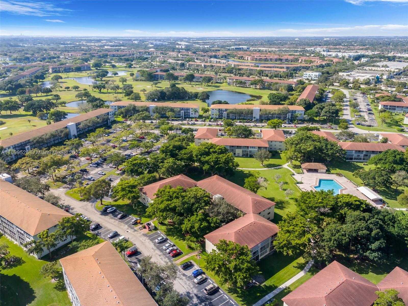 Small Image of 200 SOUTH WEST 132ND WAY #211L, Pembroke Pines Number 22
