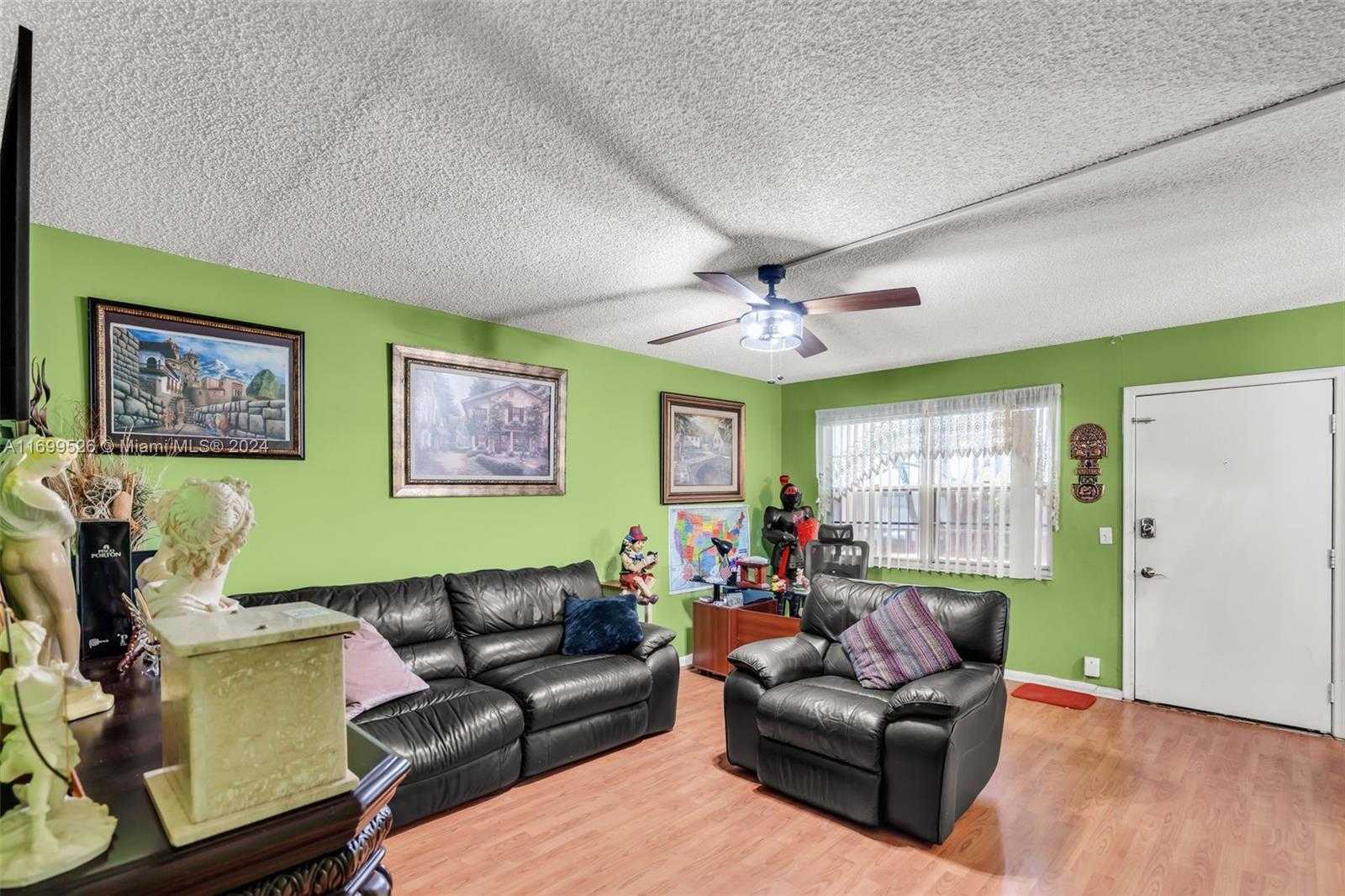 Small Image of 200 SOUTH WEST 132ND WAY #211L, Pembroke Pines Number 5