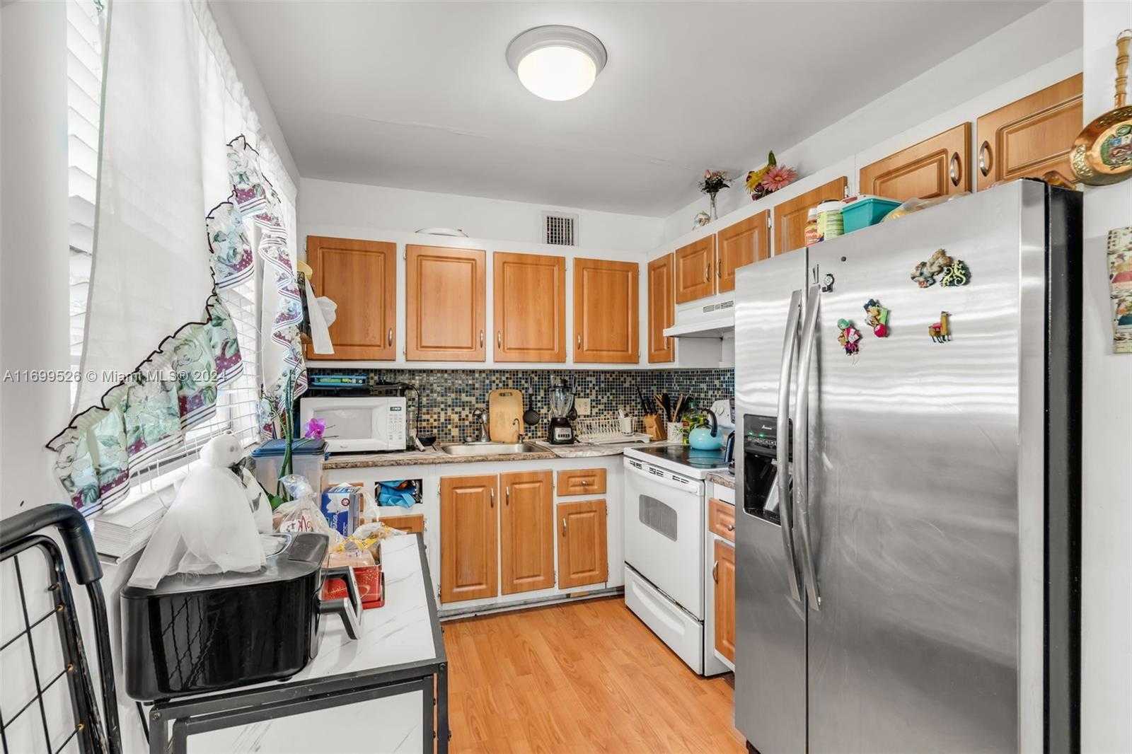 Small Image of 200 SOUTH WEST 132ND WAY #211L, Pembroke Pines Number 9
