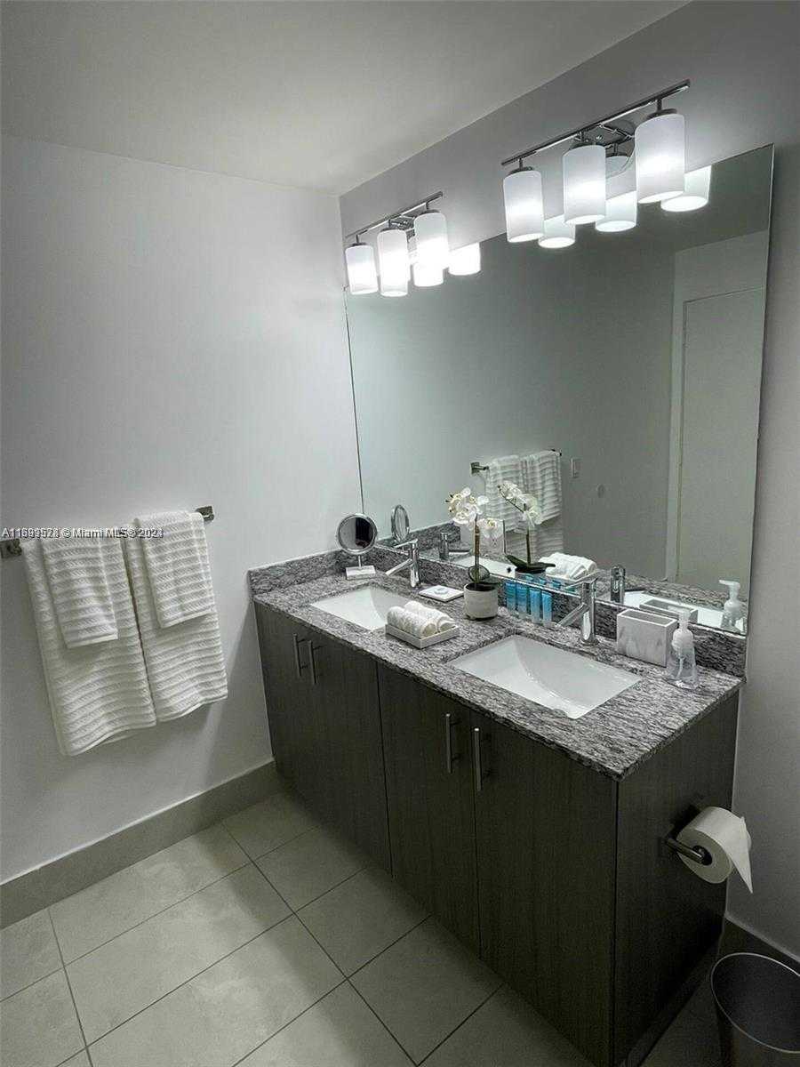 Small Image of 5350 NORTH WEST 84TH AVE #303, Doral Number 8