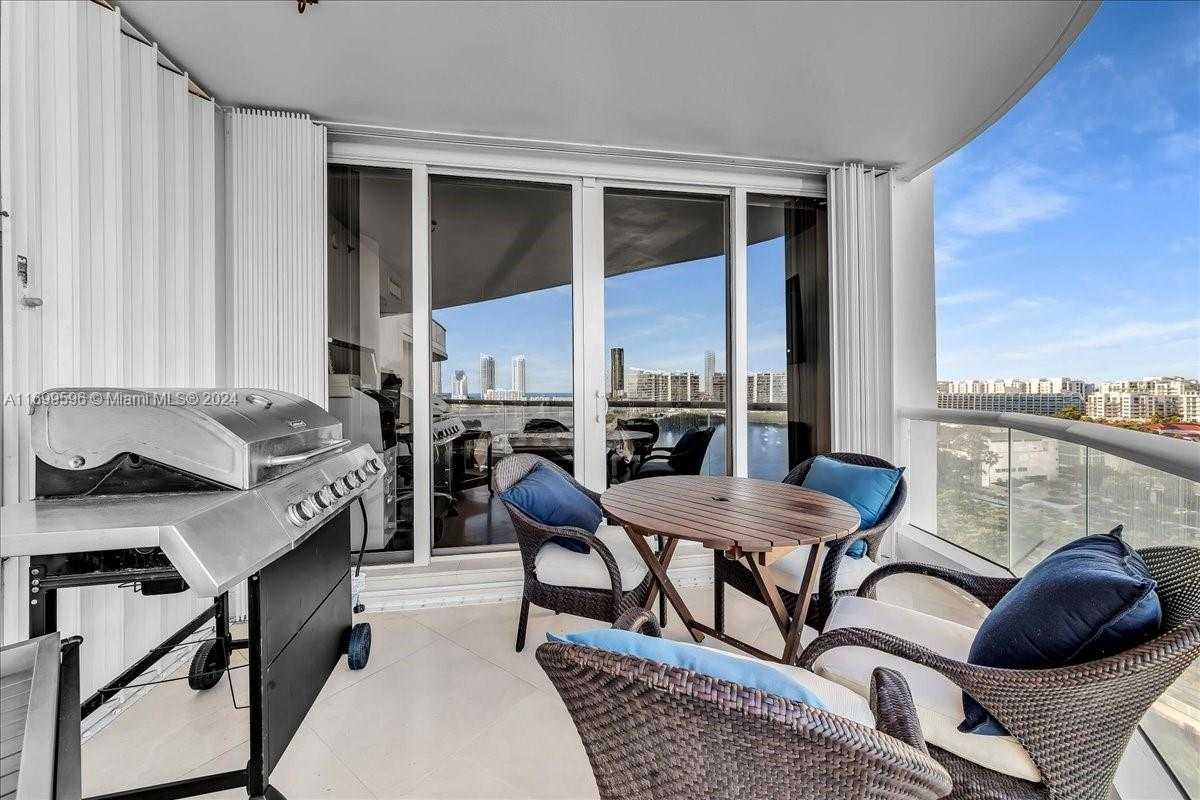 Small Image of 7000 ISLAND BLVD #1207, Aventura Number 11