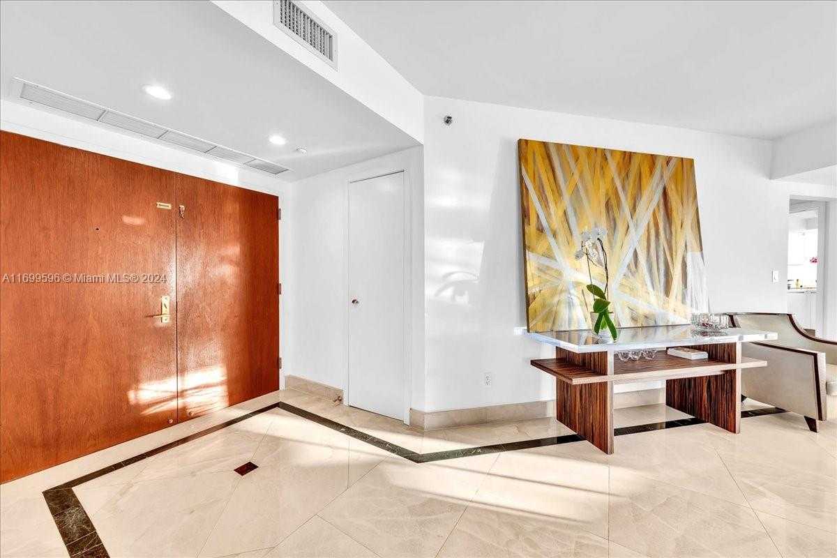 Small Image of 7000 ISLAND BLVD #1207, Aventura Number 2