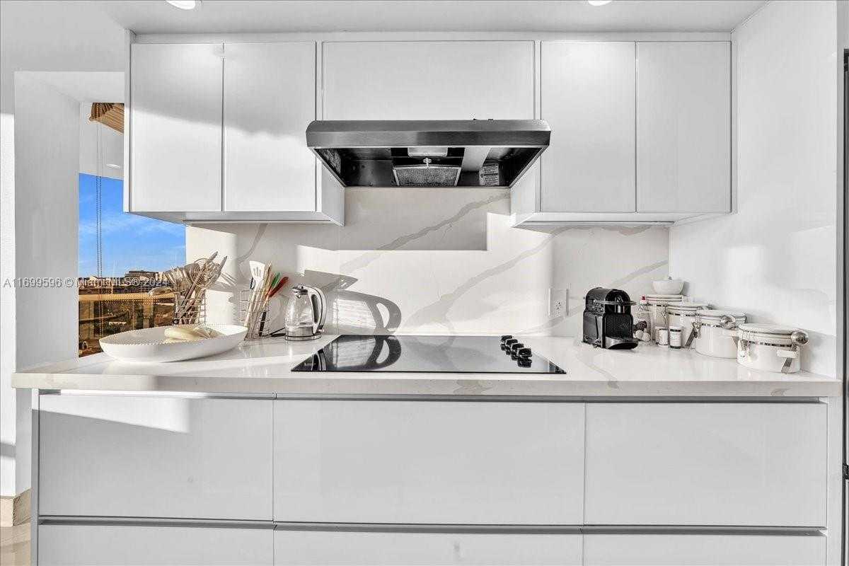 Small Image of 7000 ISLAND BLVD #1207, Aventura Number 20