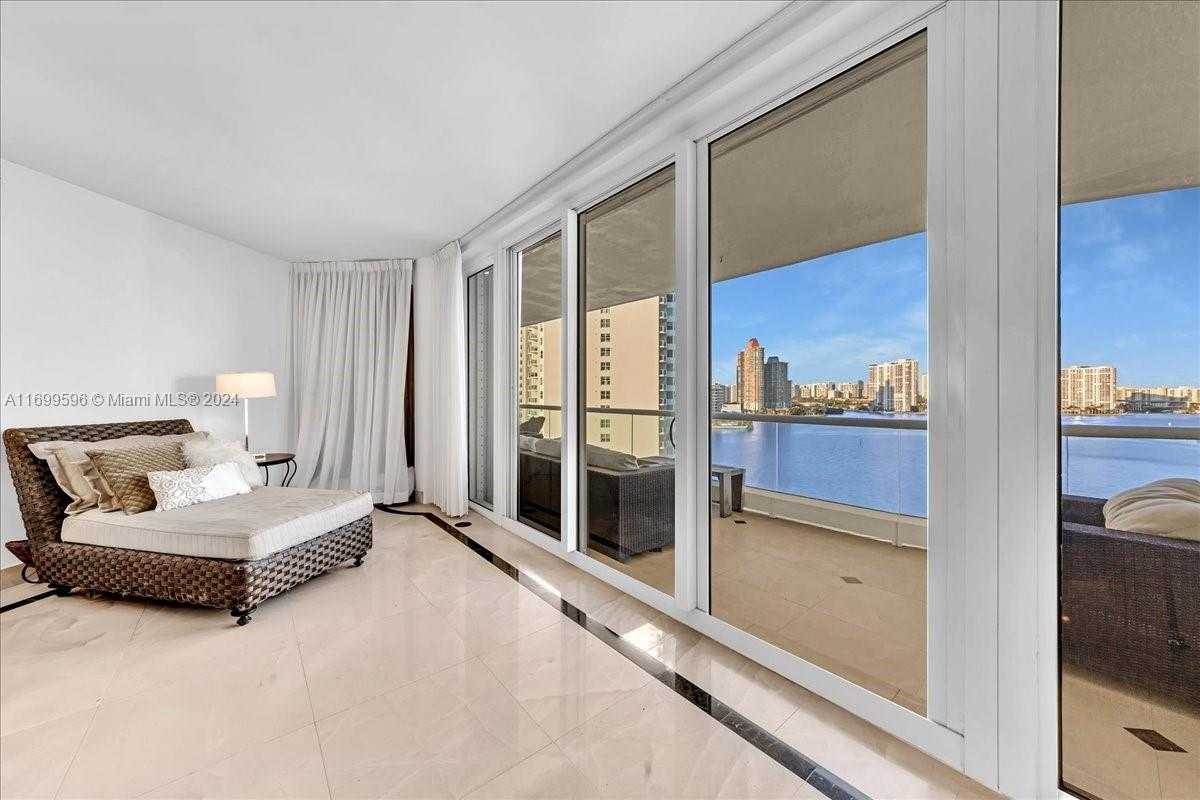 Small Image of 7000 ISLAND BLVD #1207, Aventura Number 6