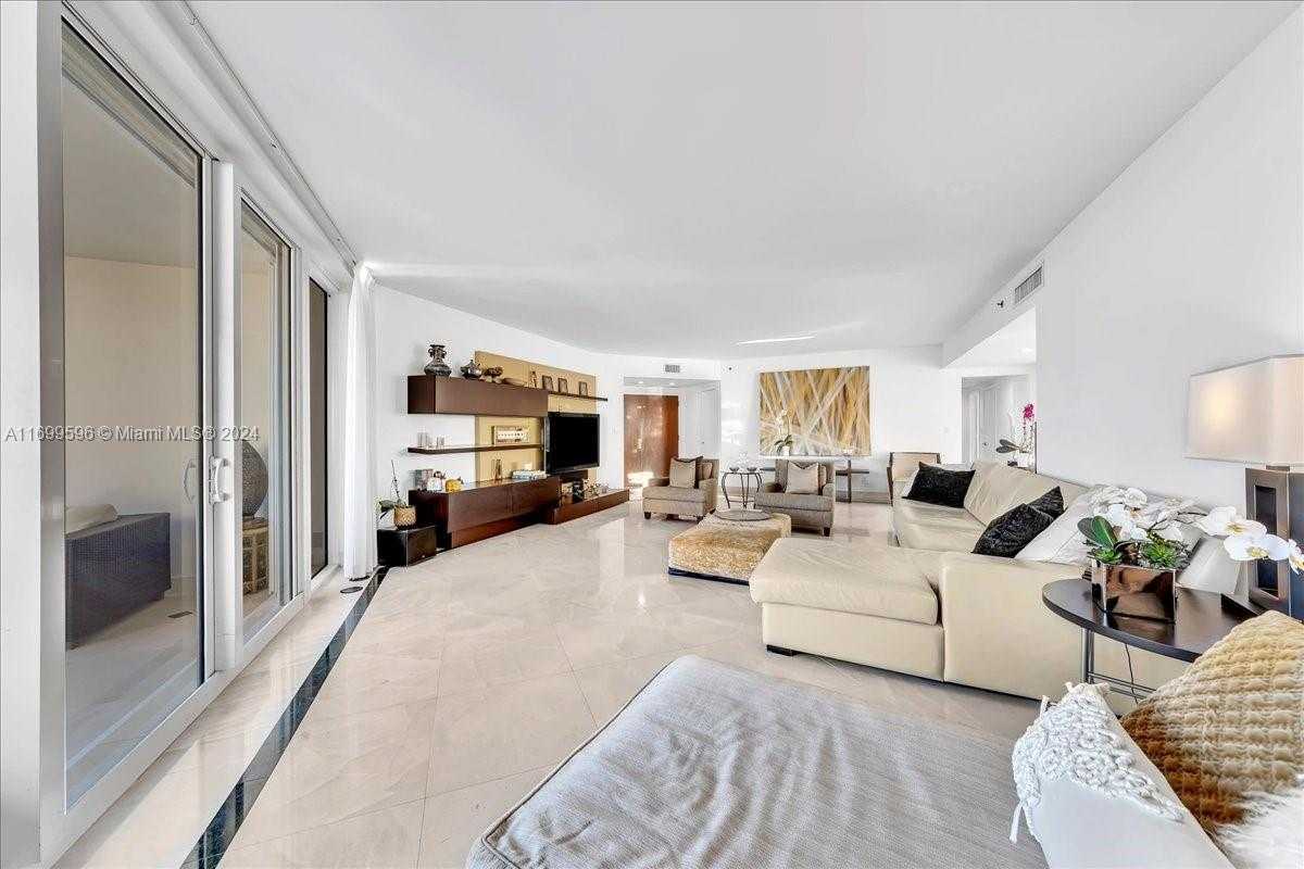 Small Image of 7000 ISLAND BLVD #1207, Aventura Number 7