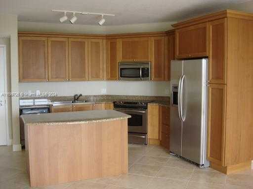 Small Image of 55 MERRICK WAY #711, Coral Gables Number 4
