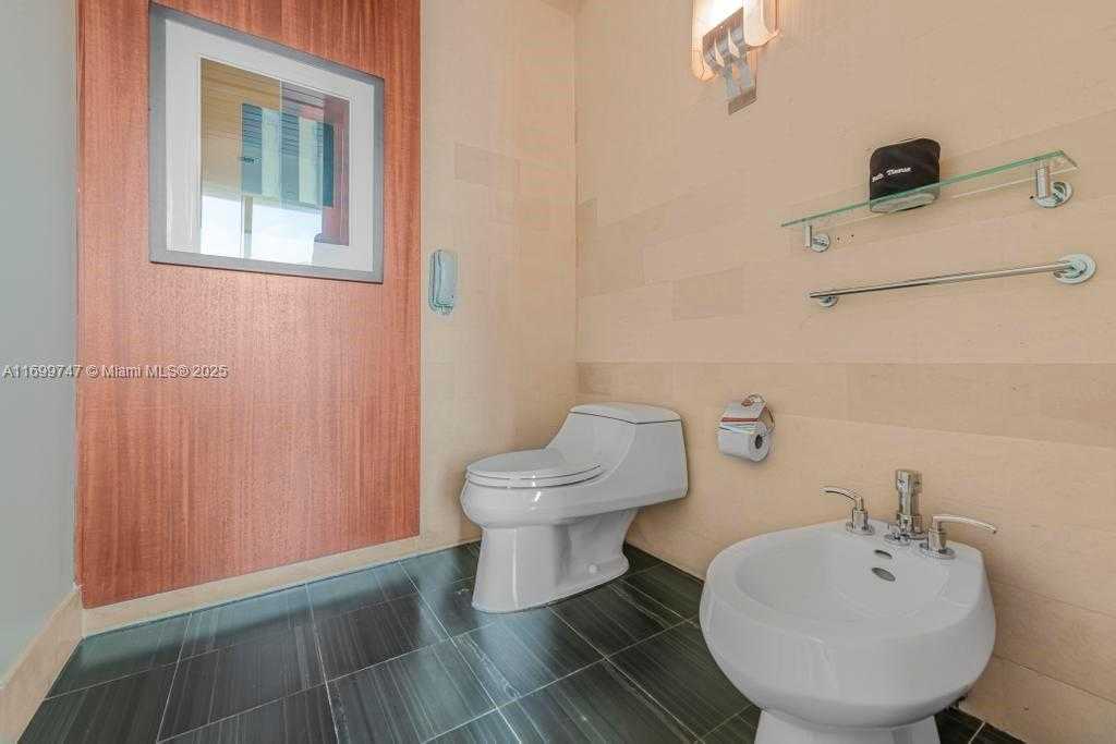 Small Image of 10295 COLLINS AVE #1114, Bal Harbour Number 31