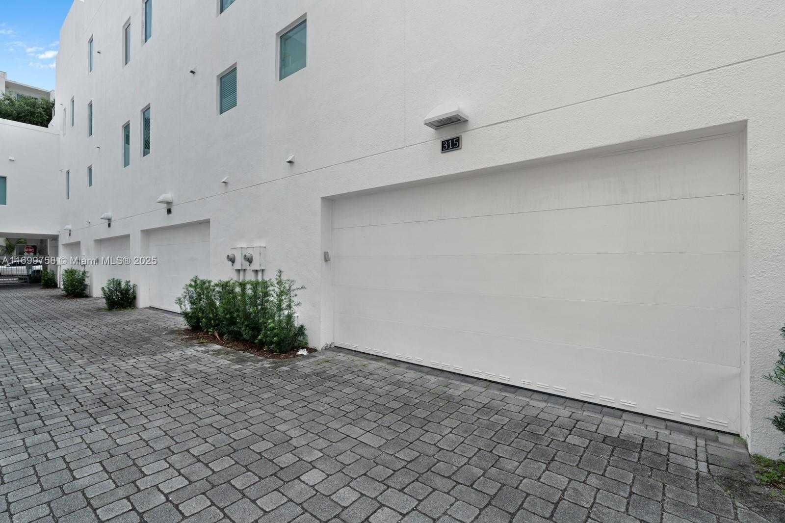 Small Image of 315 NORTH EAST 7TH ST, Fort Lauderdale Number 20