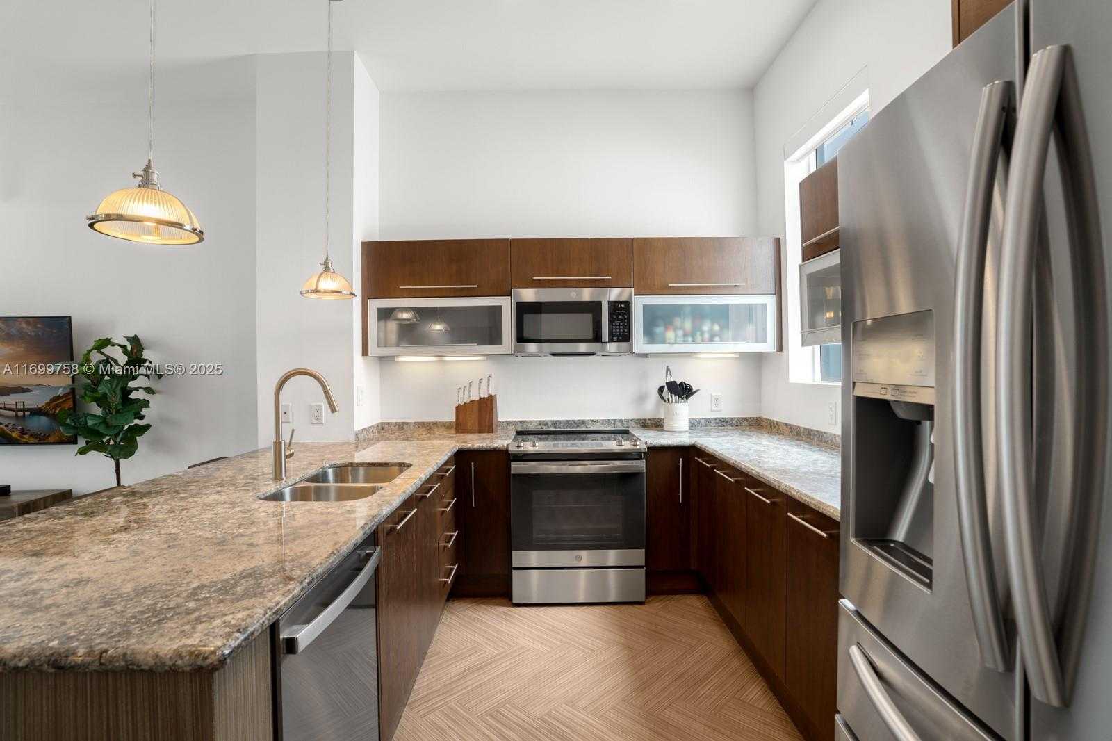 Small Image of 315 NORTH EAST 7TH ST, Fort Lauderdale Number 4