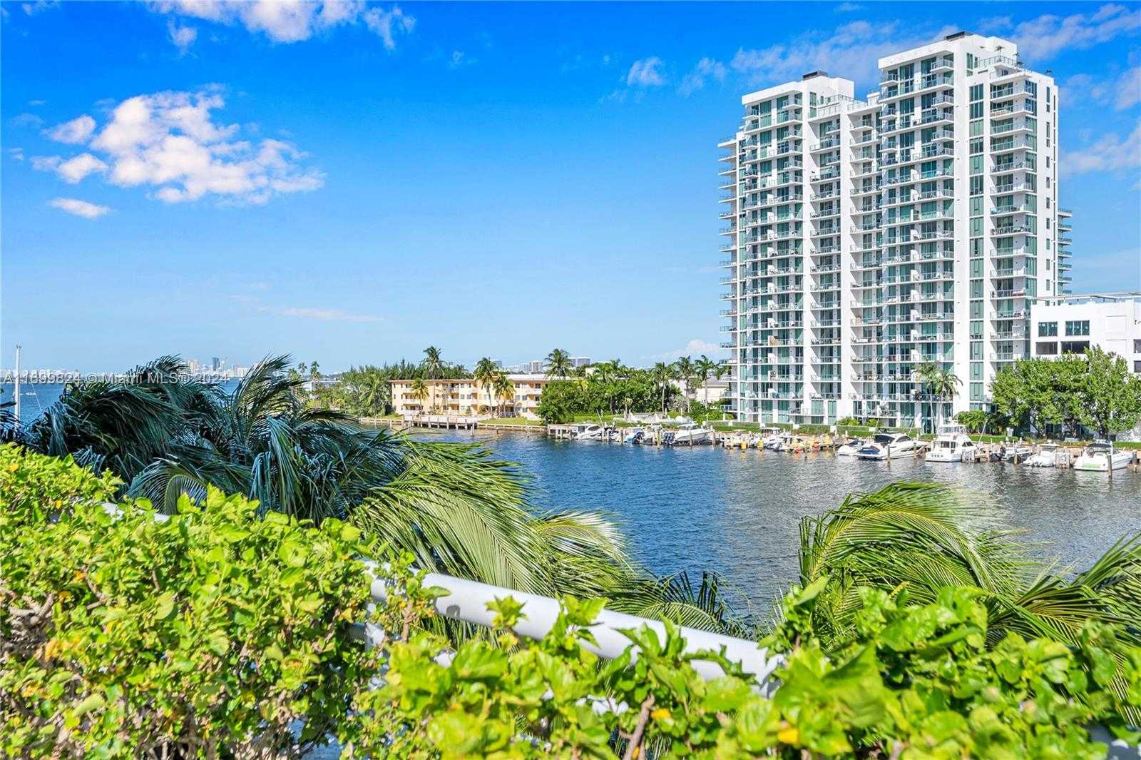 Small Image of 7929 WEST DR #401, North Bay Village Number 10
