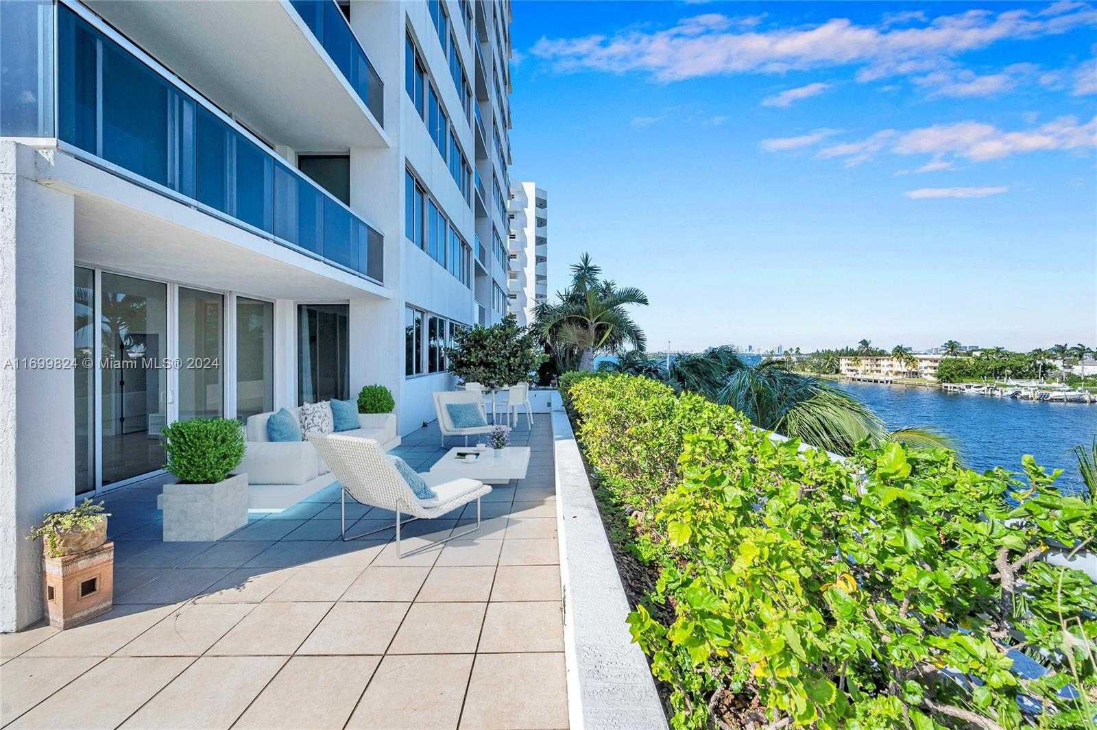 Small Image of 7929 WEST DR #401, North Bay Village Number 4