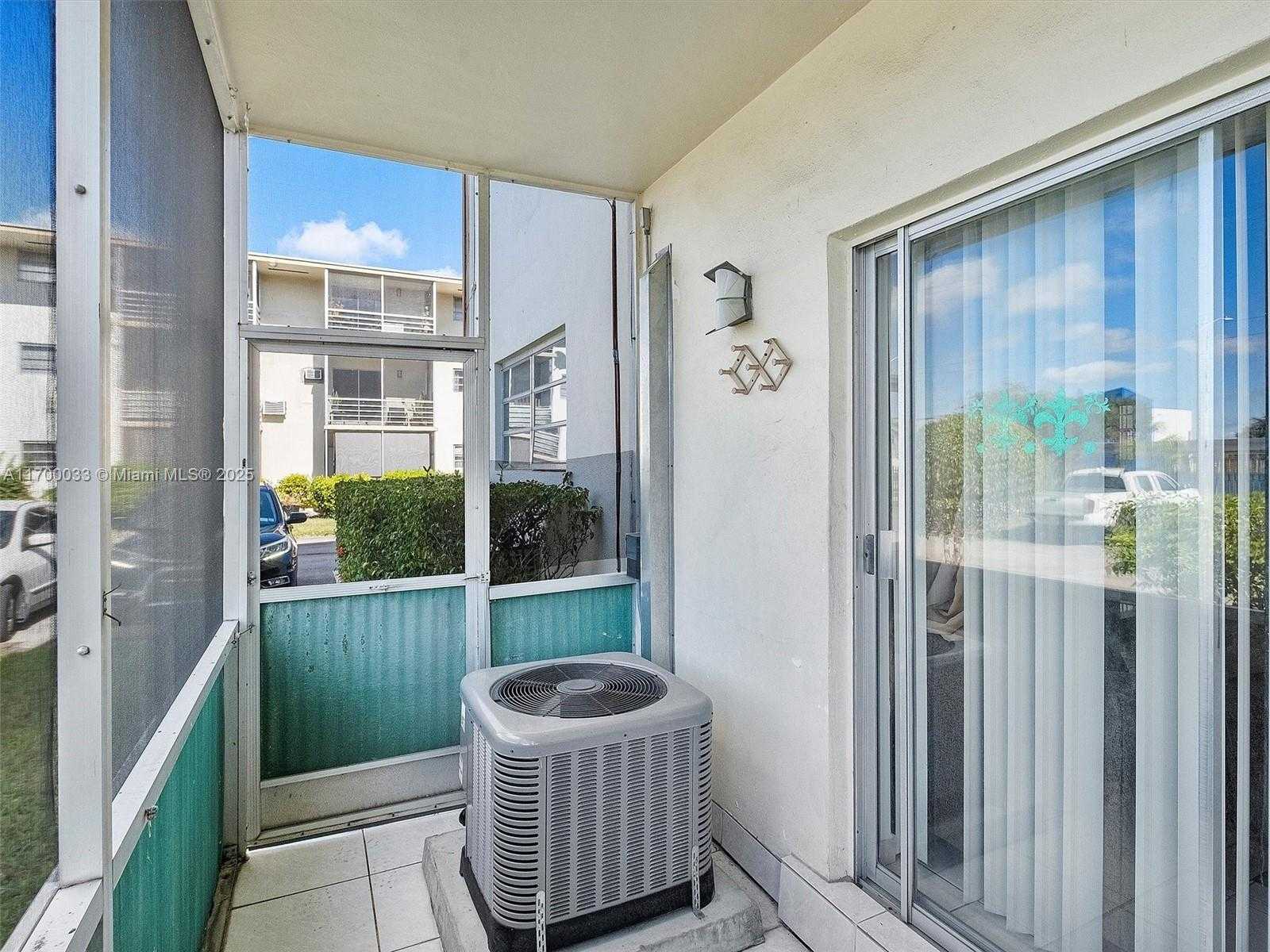 Small Image of 16701 NORTH EAST 13TH AVE #101, Miami Number 20