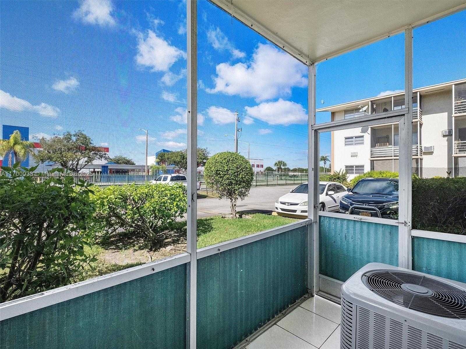 Small Image of 16701 NORTH EAST 13TH AVE #101, Miami Number 21