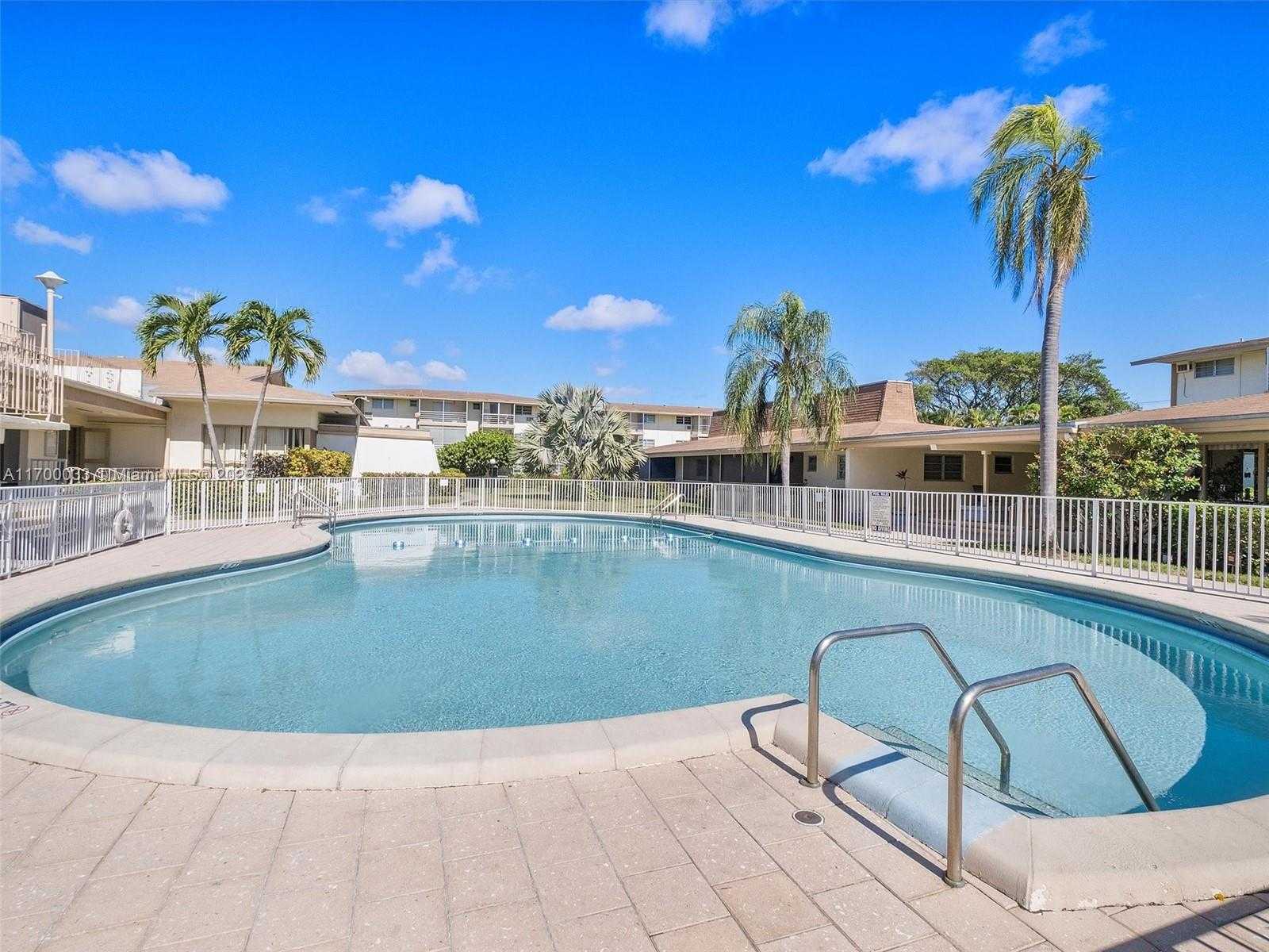 Small Image of 16701 NORTH EAST 13TH AVE #101, Miami Number 22