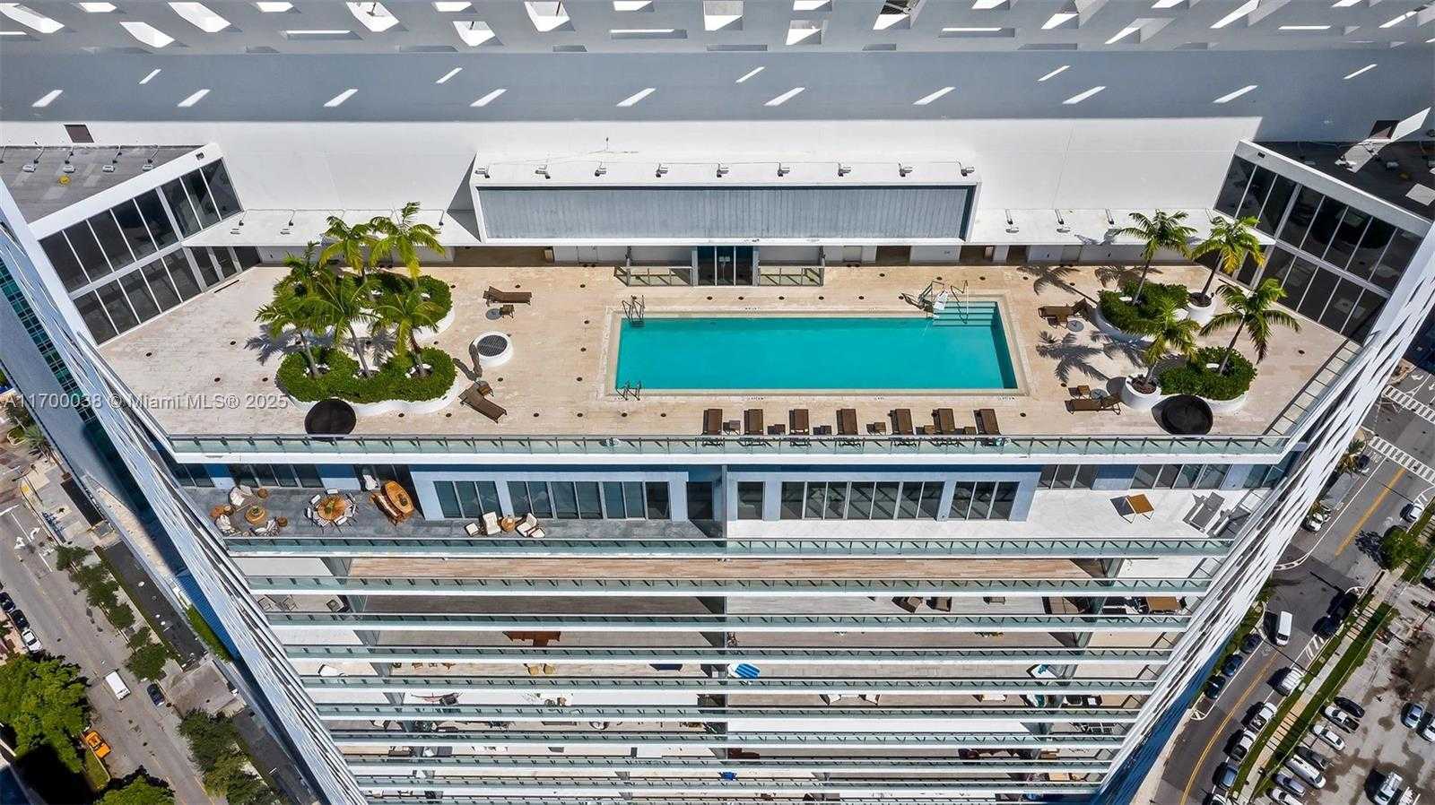 Small Image of 1300 BRICKELL BAY DR #604, Miami Number 28