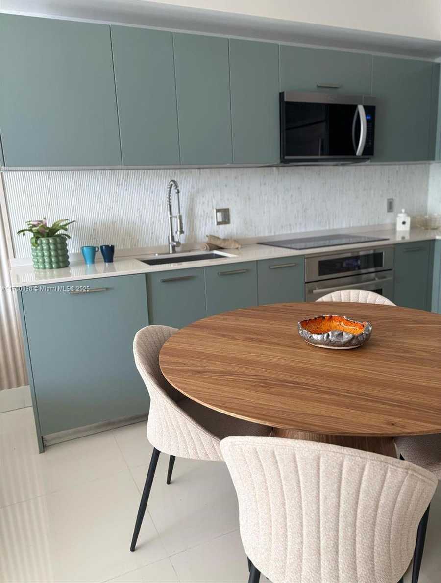 Small Image of 1300 BRICKELL BAY DR #604, Miami Number 6